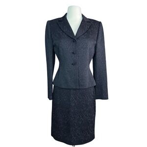 Black Brocade 2 Piece Suit Sz 4 Skirt Blazer Corporate Goth Office Wear Business